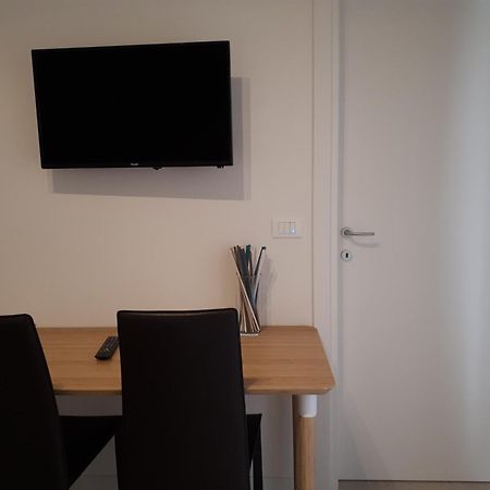 Soleluna Fiera 6 Rooms Болоня Екстериор снимка