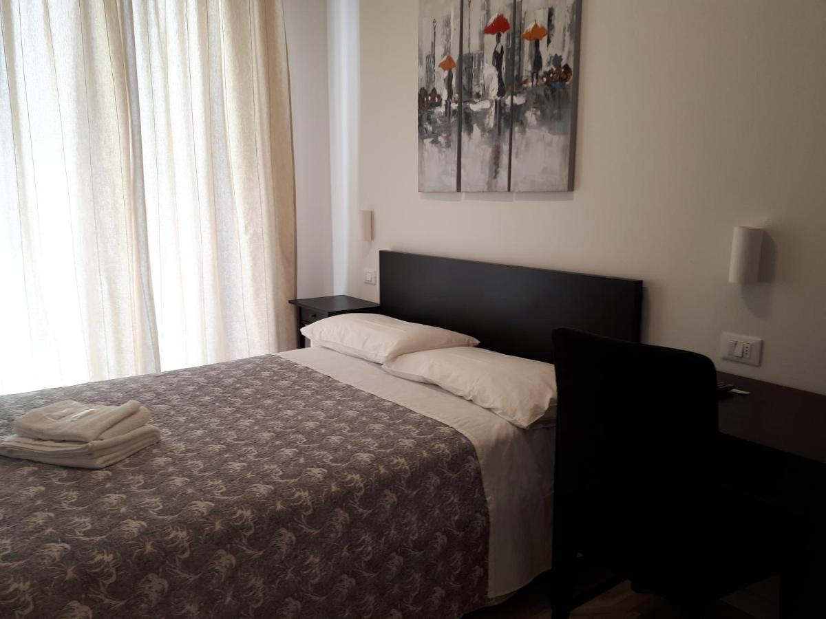 Soleluna Fiera 6 Rooms Болоня Екстериор снимка