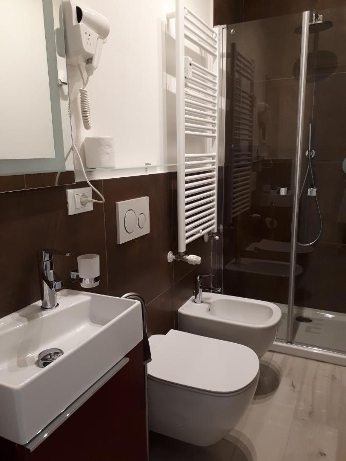 Soleluna Fiera 6 Rooms Болоня Екстериор снимка