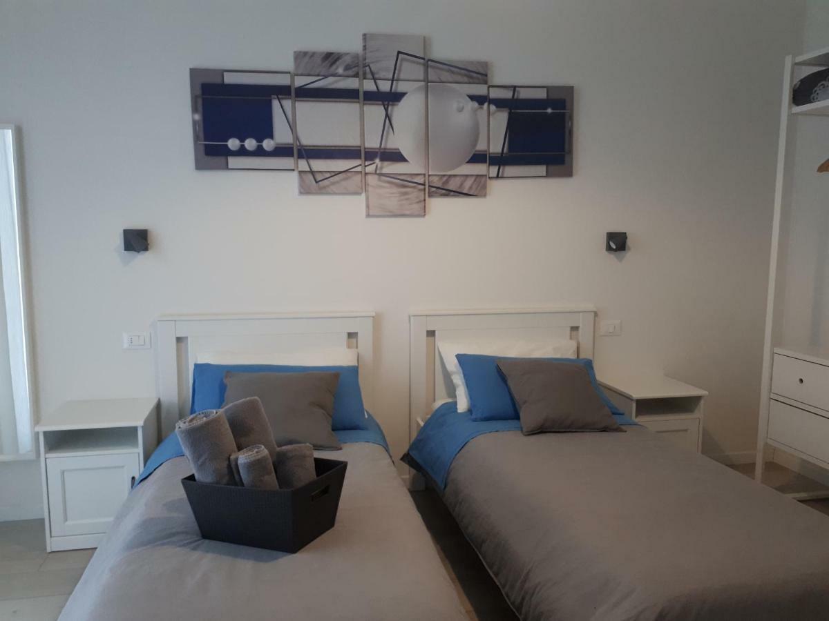 Soleluna Fiera 6 Rooms Болоня Екстериор снимка