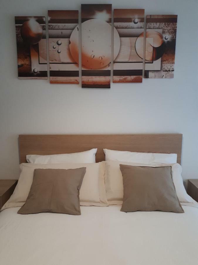 Soleluna Fiera 6 Rooms Болоня Екстериор снимка