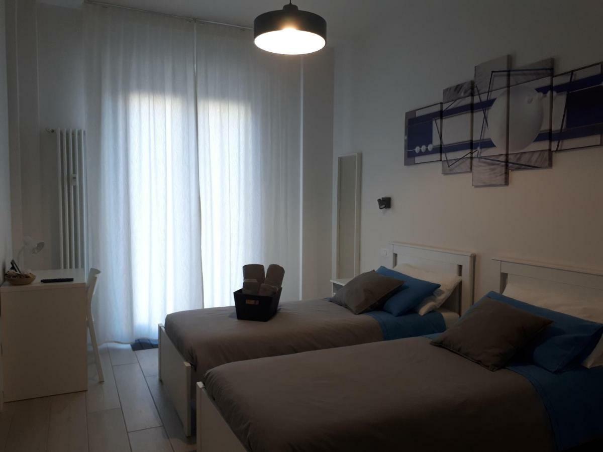 Soleluna Fiera 6 Rooms Болоня Екстериор снимка