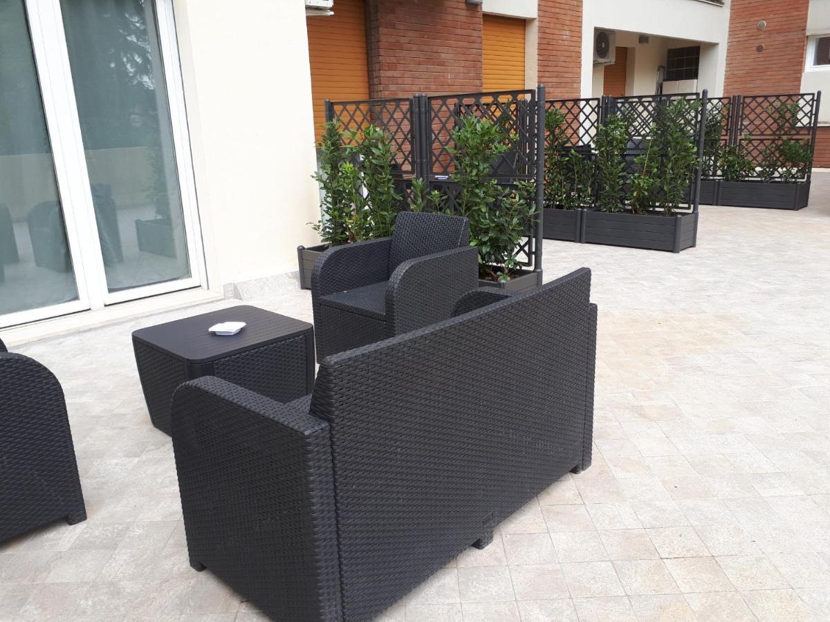 Soleluna Fiera 6 Rooms Болоня Екстериор снимка