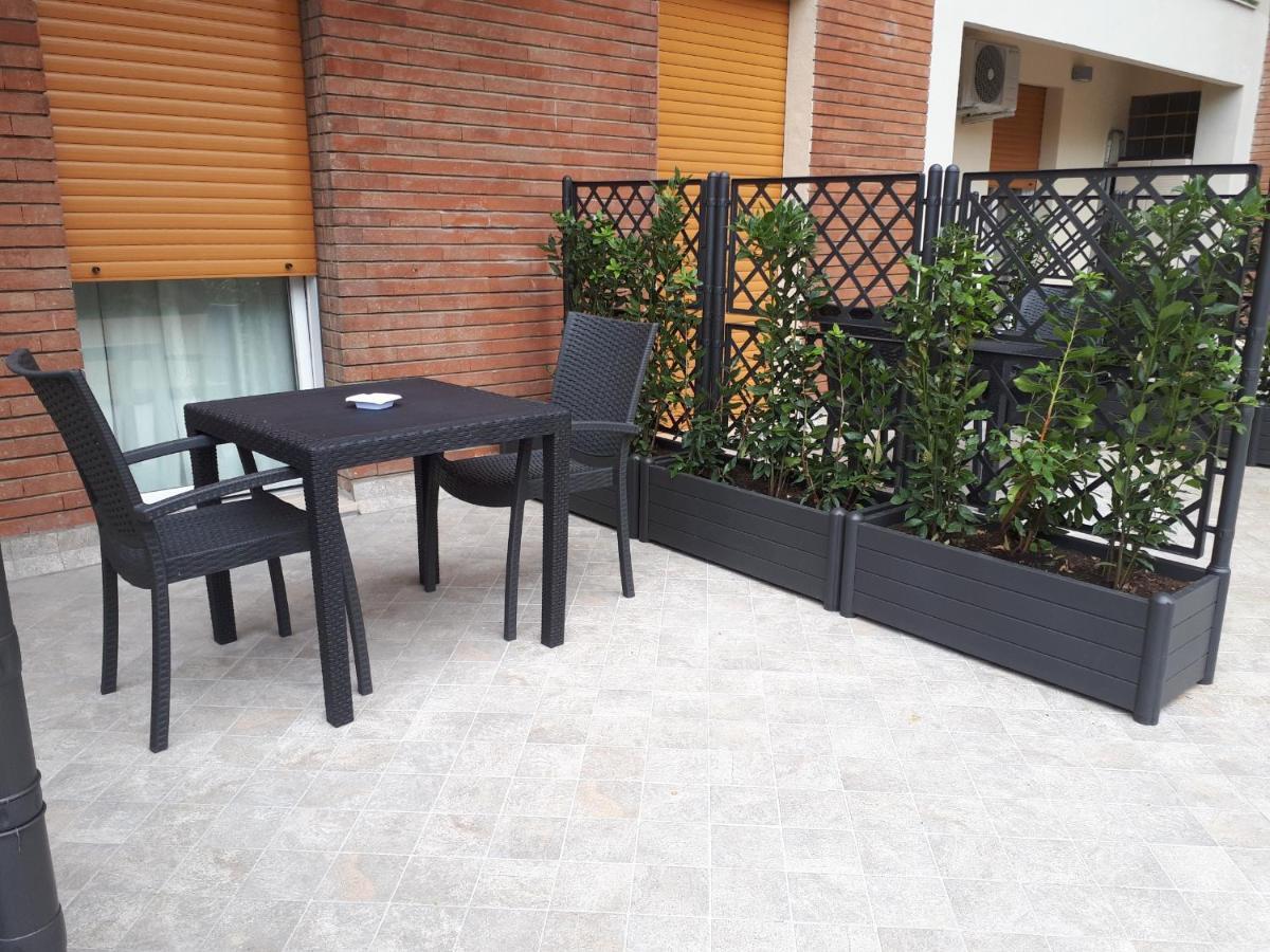 Soleluna Fiera 6 Rooms Болоня Екстериор снимка
